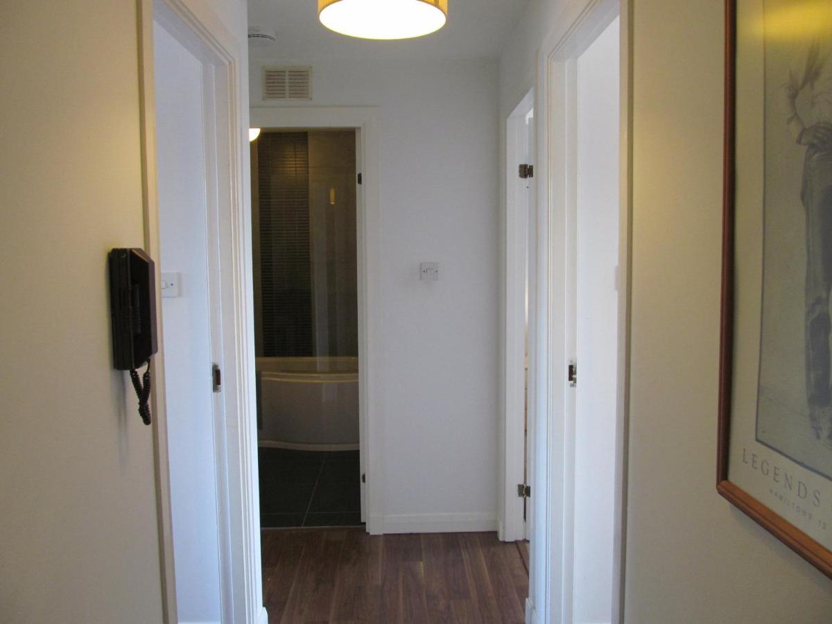 The Granite City - Modern City Centre Apartment アバディーン エクステリア 写真