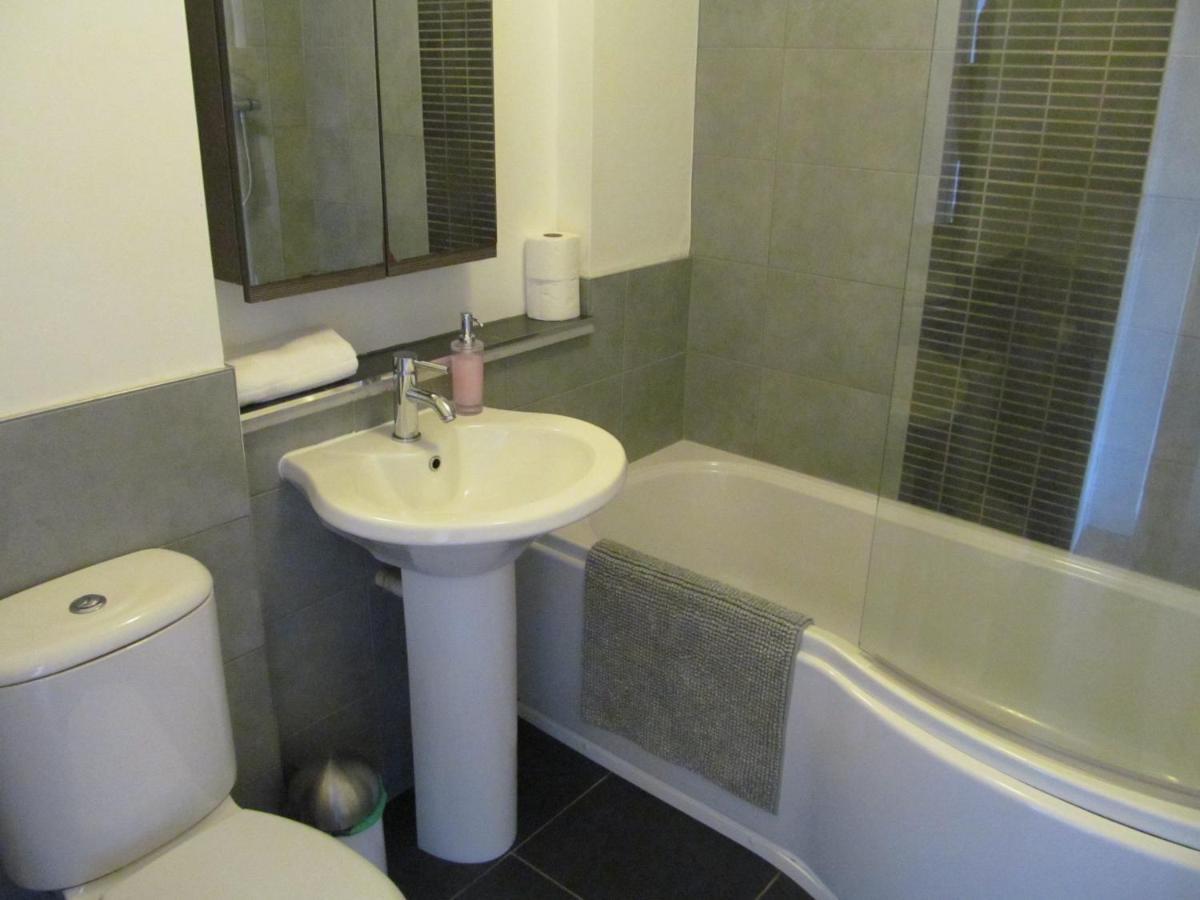 The Granite City - Modern City Centre Apartment アバディーン エクステリア 写真